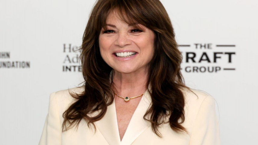 Who is Valerie Bertinelli dating? 
