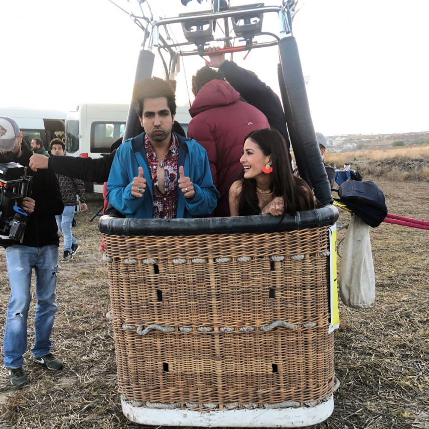 EXCLUSIVE: Harrdy Sandhu making a goofy face with Amyra Dastur in Jee Karr Daa BTS photo is too cute to miss
