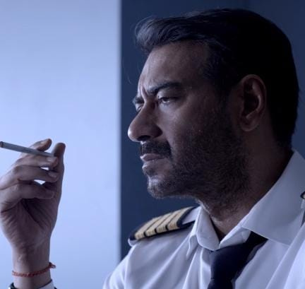 Box Office: Ajay Devgn and Amitabh Bachchan starrer Runway 34 fails to take off on the opening day