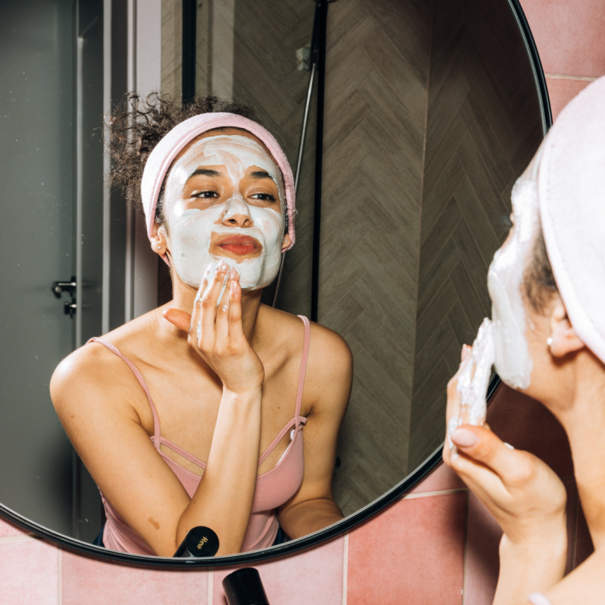 6 Everyday use skincare products that have over 1000 reviews on Amazon