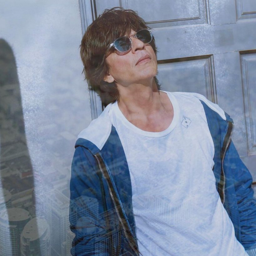 Is Shah Rukh Khan documenting his Pathan makeover for an exclusive BTS video? 