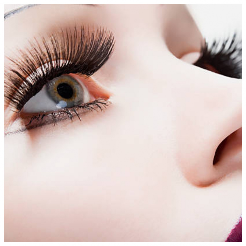 The ultimate beginner's guide to eyelash extensions