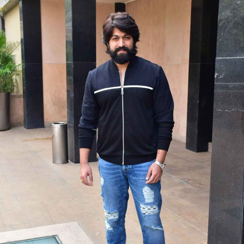 EXCLUSIVE: KGF: Chapter 2 star Yash spills the beans about his plans to work with Shah Rukh Khan 